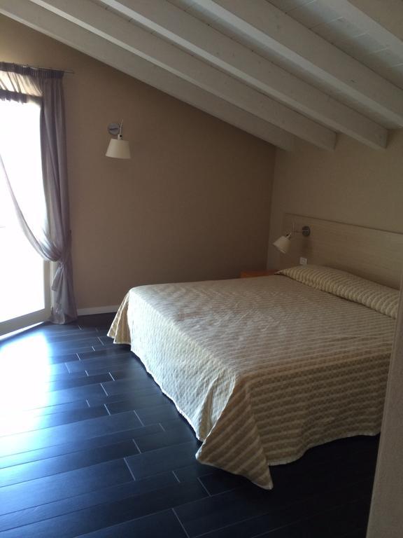 Affittacamere Sale E Pepe Cavaion Veronese Exterior photo
